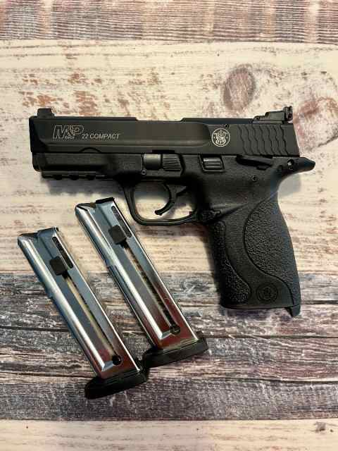 Smith &amp; Wesson M&amp;P 22 Compact