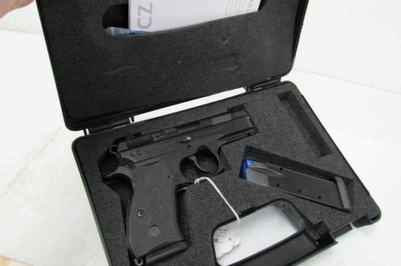 Like New CZ 75 P-01 9mm Compact Decocker w/ case 2