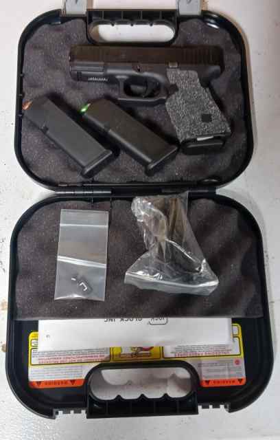 WTT .. Glock 19 Version 5 for Sig 320 full size