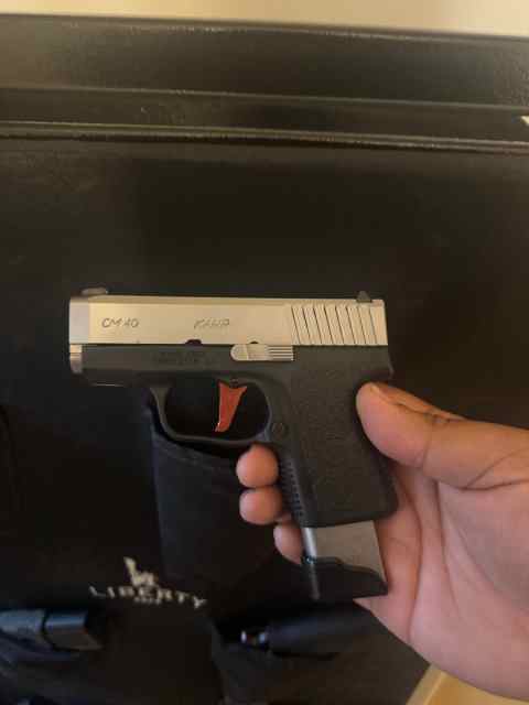 Kahr cm40 