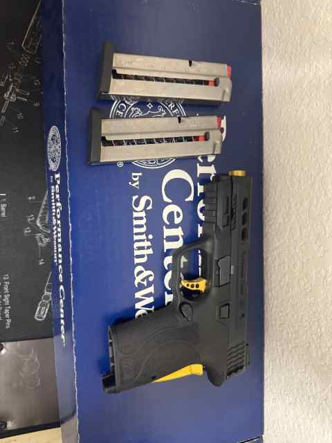 SW Mp Shield Performance Center