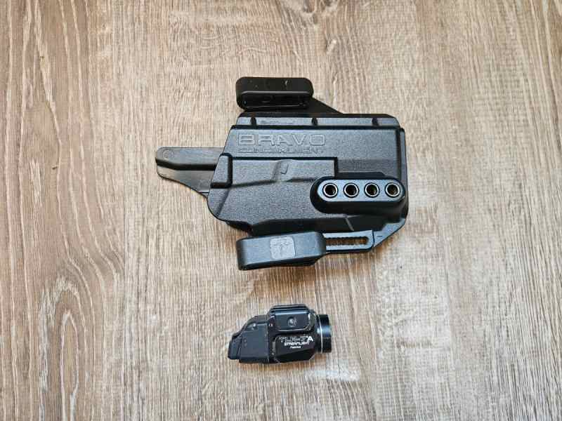 TLR-7A light &amp; Bravo concealment holster 