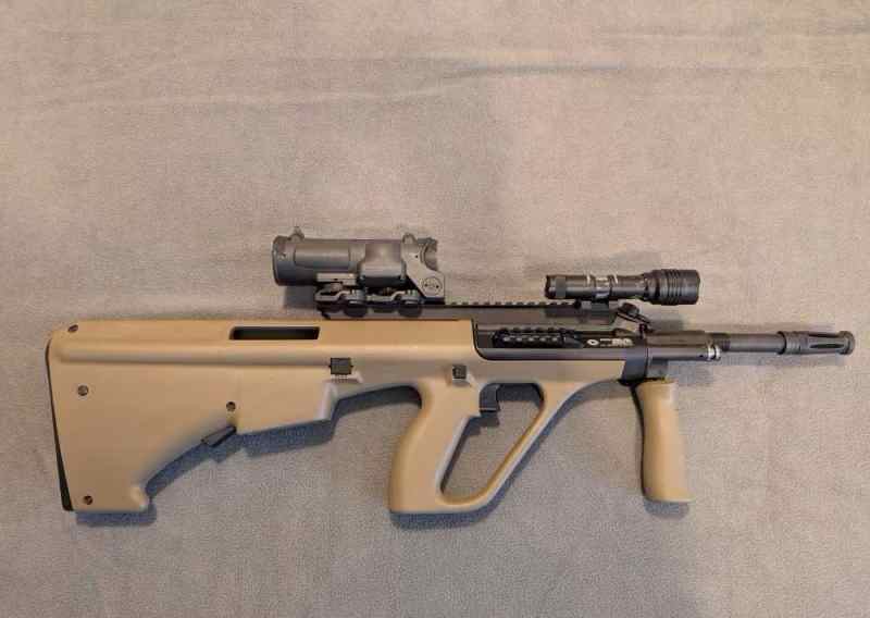 Steyr AUG A3 M1 with Elcan SpecterDR and Surefire 