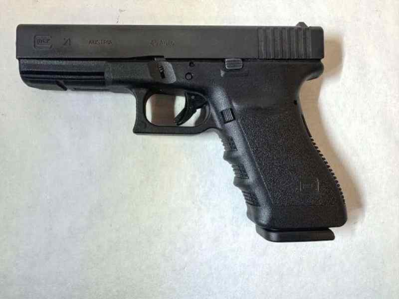 Glock 21 Gen 3 .45 Auto 
