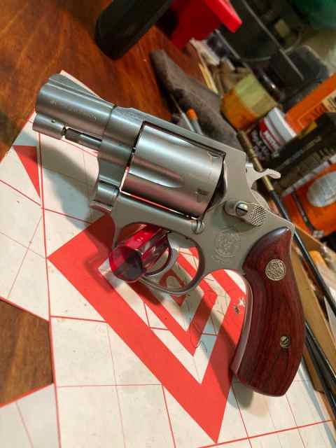 Smith and Wesson. Lady Smith 