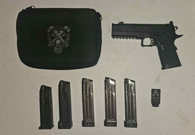 Springfield Prodigy 4.25&quot; Comp&#039;d 5 Mags