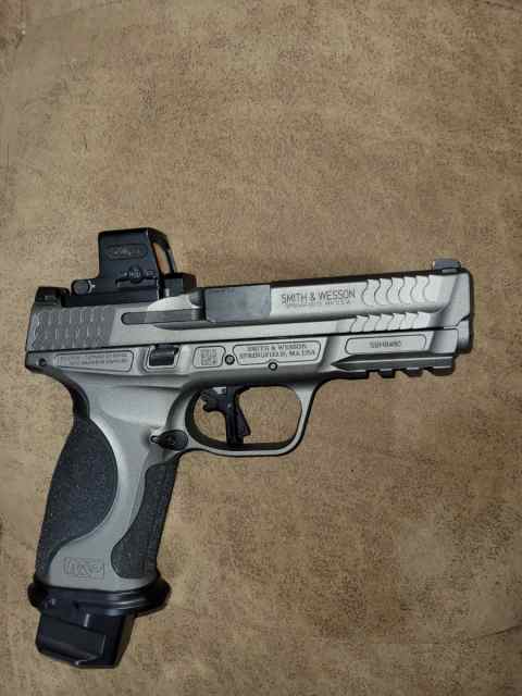 M&amp;P Metal 