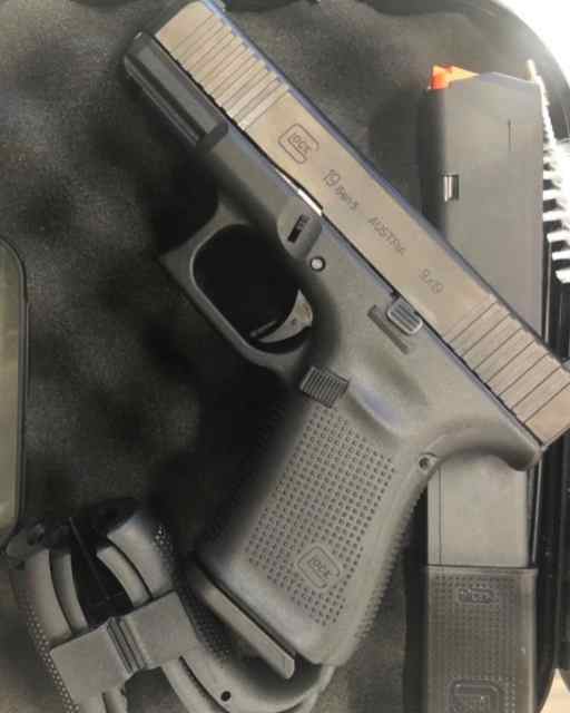 GLOCK 19 GEN 5 9MM FOR SALE