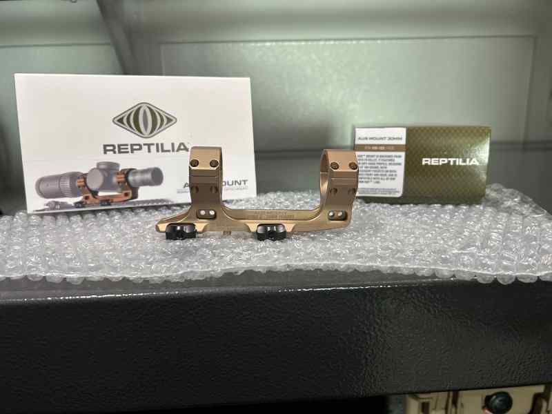 Reptilia AUS 30MM Cantilever Mount - Brand New