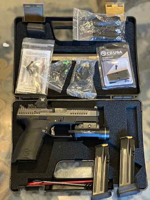 CZ P-10C with dot and light