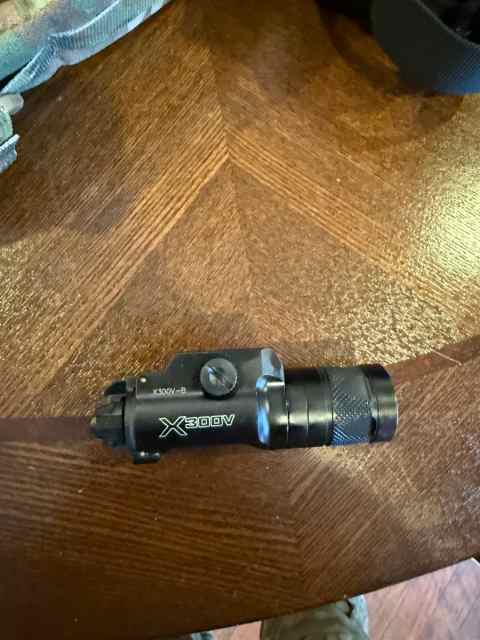 Brand New Surefire X300U-V B