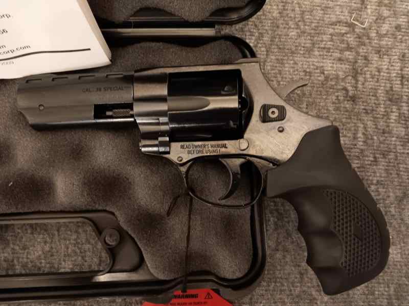 EAA .357 Windicator, Revolver 4&quot; Barrel, Blue 6rds