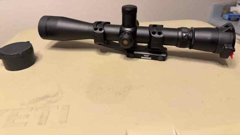 Leupold Mark 4 lr/T 4.5-14x40 Vortex Athlon 