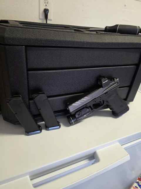 Glock 17 