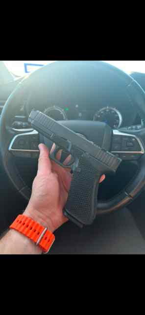 Glock 17 Gen 5 Agency Stipple RMR Cut