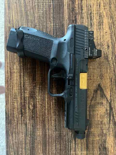 Canik TP9 Elite Combat Executive W red dot