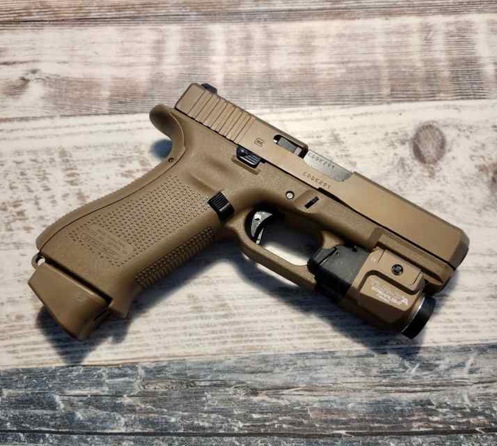 Glock 19x w/Streamlight tlr-7a