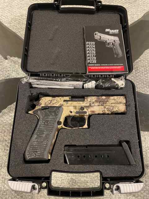 Sig Sauer P220 10mm