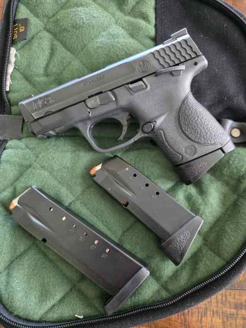 S&amp;W M&amp;P compact .40 w safety