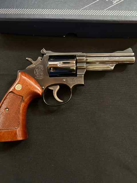 Smith &amp; Wesson 19-4 