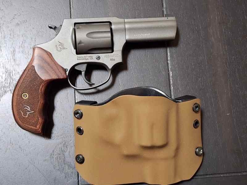 Taurus Defender 856 revolver
