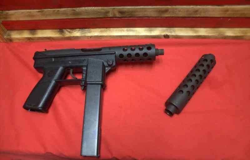 Intertec 9 mm Tec-9 two barrel set like uzi 9mm