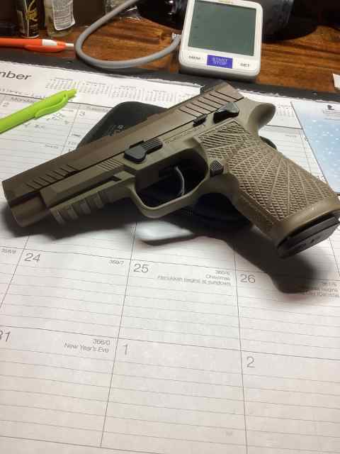 Sig Sauer P320 M17