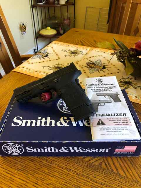 Smith &amp; Wesson Equalizer