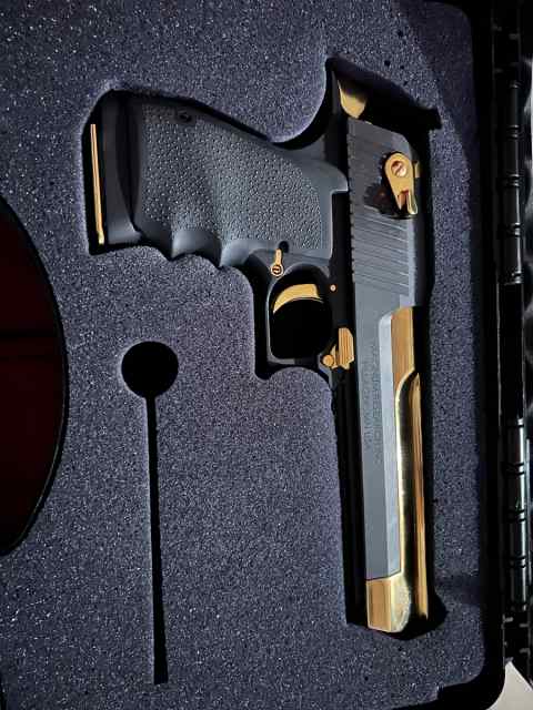 Magnum Research Desert Eagle .50AE