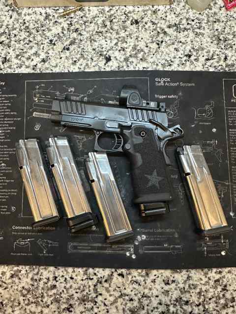 Staccato C2 5 mags