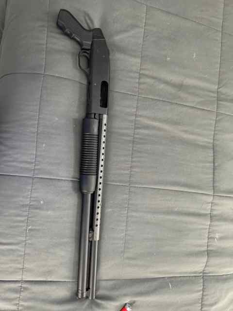 Mossberg 500 12 GA