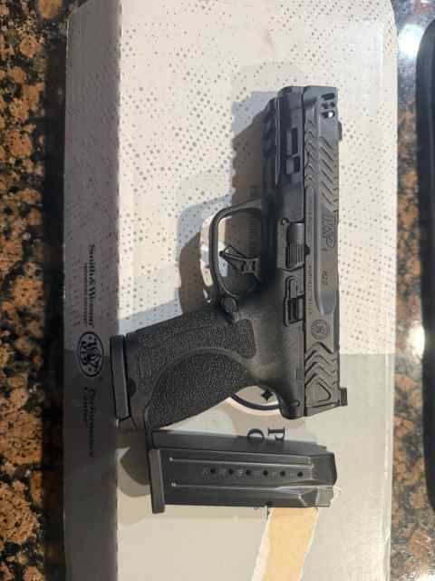 Smith and Wesson M&amp;P 2.0 carry comp polymer