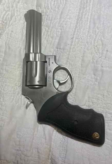 TAURUS model 65 6 shot 357 