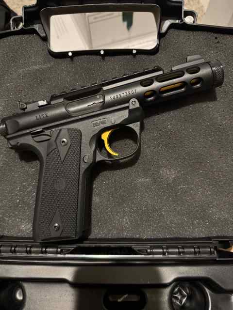 Ruger Mk IV 22/45 Lite