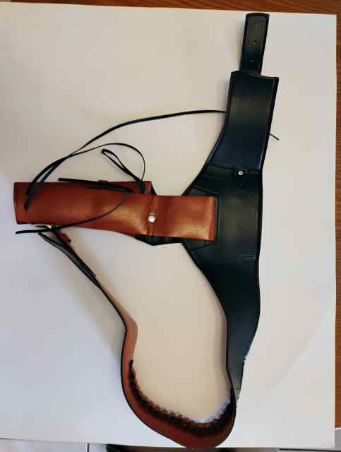 Gunslinger belt and holster 