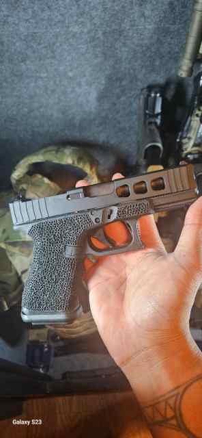 Glock 19 Gen 3 Binary