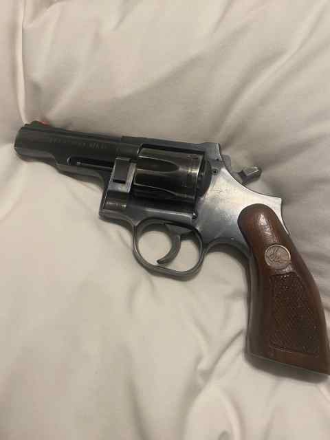 High Standard Sentinel mkll aka Dan Wesson 357 mag