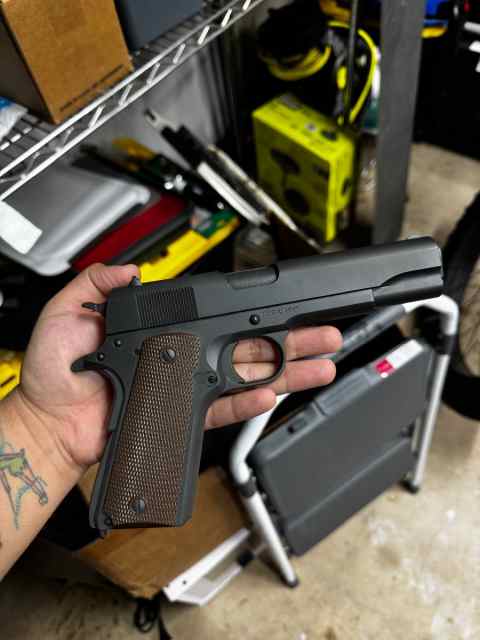 Tisas 1911 45 acp