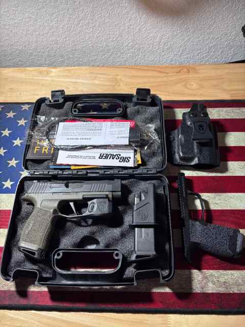 Sig P365 XL w/accessories 