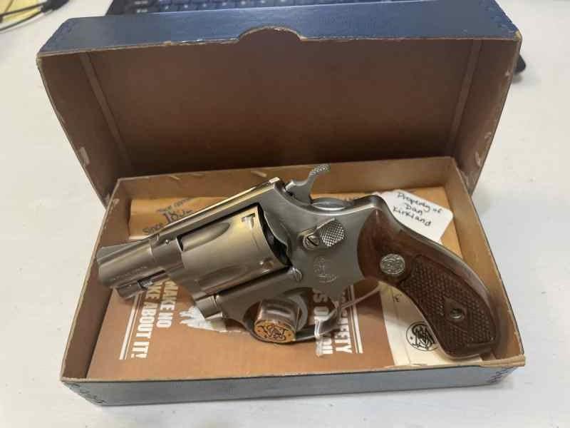 S&amp;W Model 60 NO Dash 1965-69 Box and Papers