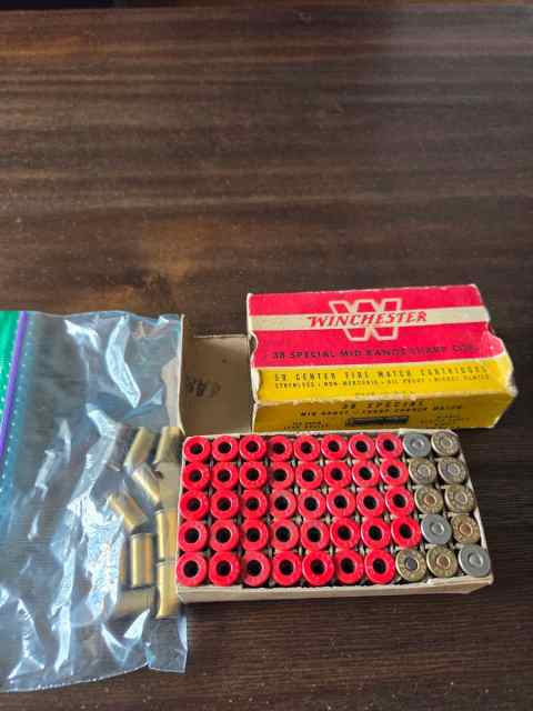 10 rounds of .38 Smith and Wesson