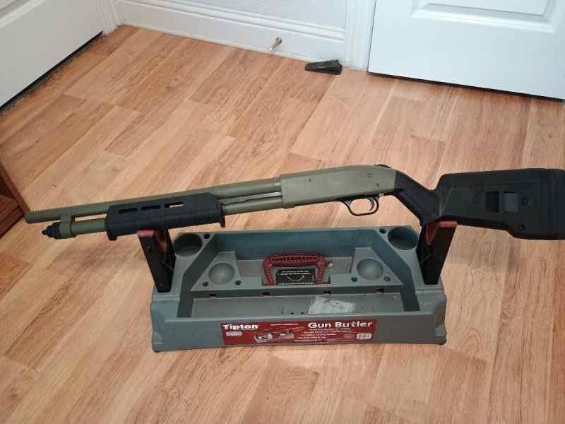 Mossberg 590 12ga shotgun