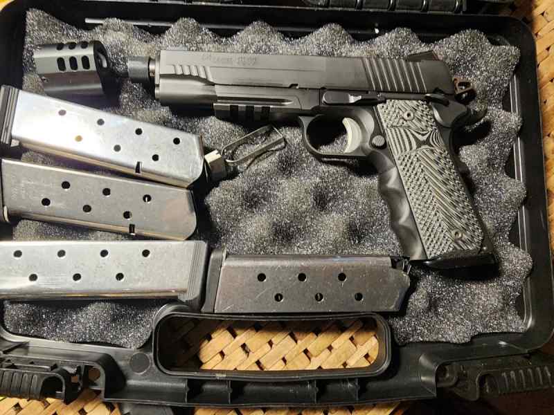Sig Sauer Tac Ops 1911 .45 w/xtras Threaded barrel