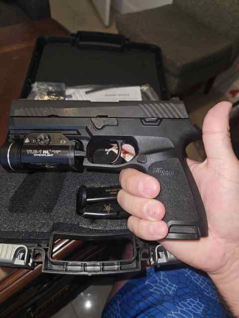 Sig Sauer P320 Fu 9mm Webb County Sheriff trade in