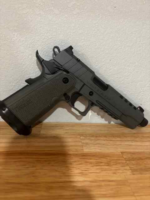 Tisas 2011 double stack 9mm night stalker