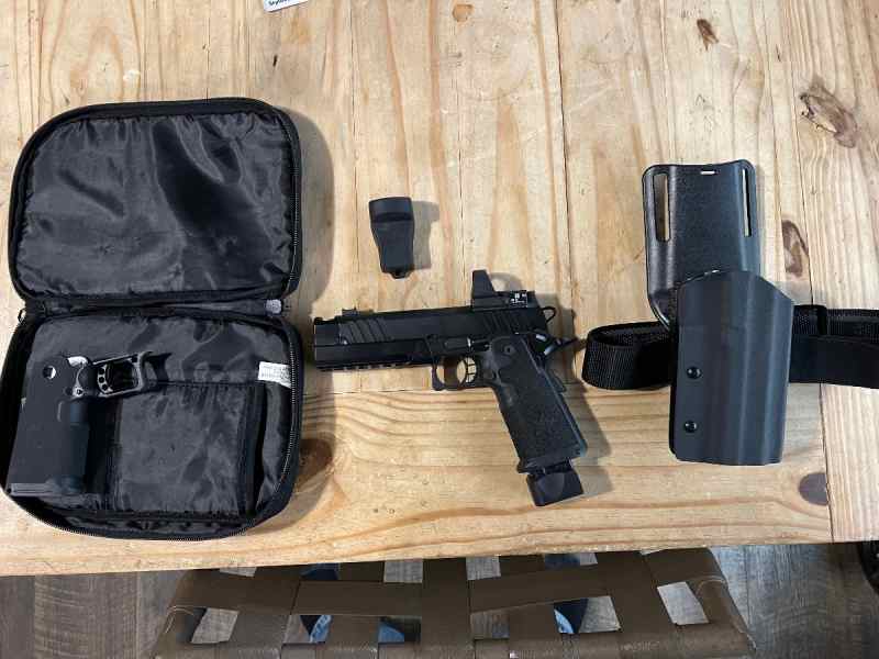 Springfield prodigy with delta point pro