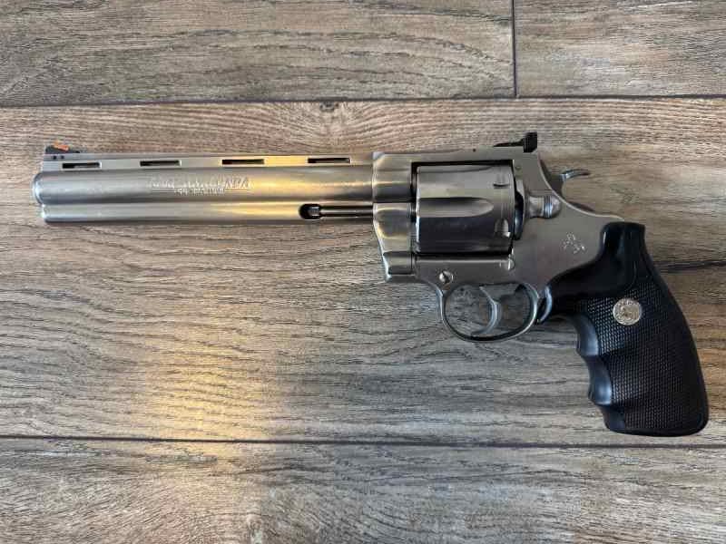 Colt Anaconda w/8 inch barrel (early 90’s)