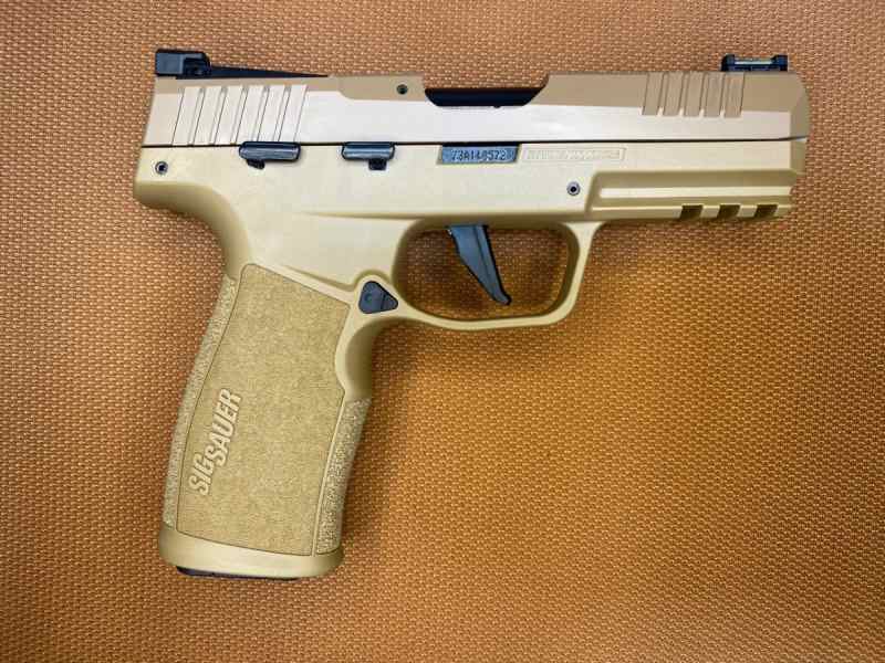 NEW IN BOX-Sig Sauer P322 TacPac - .22 -Coyote Brn