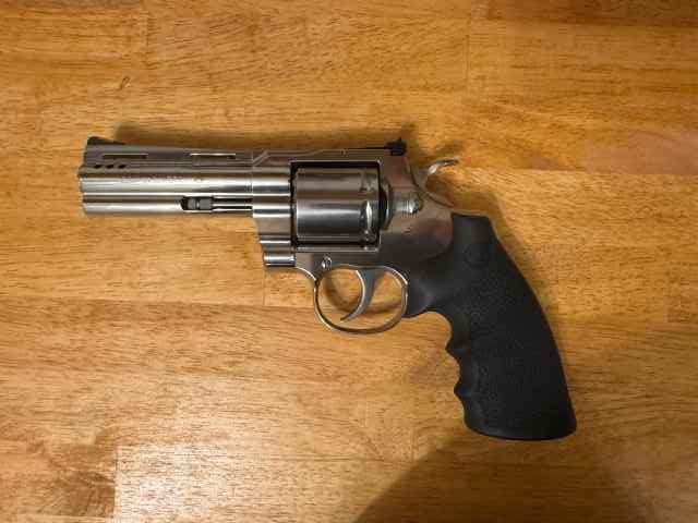 Colt Grizzly
