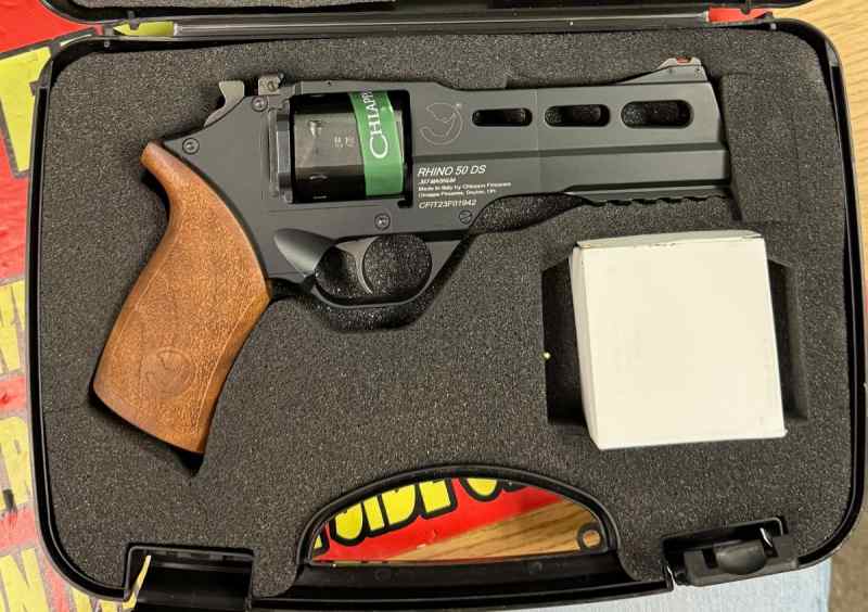 Chiappa D50 357 mag 